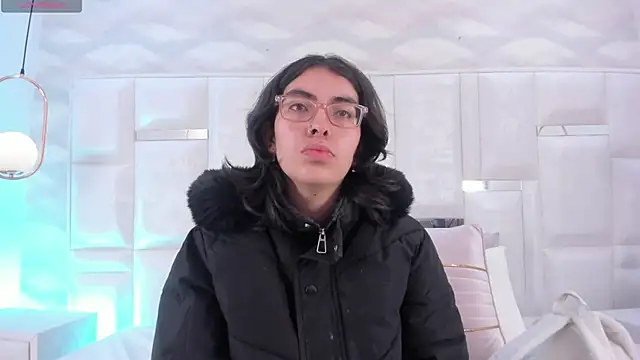 Im Molly Angel online show from 10-26-25, 03:01