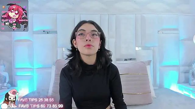 Im Molly Angel online show from 12-19-25, 07:38