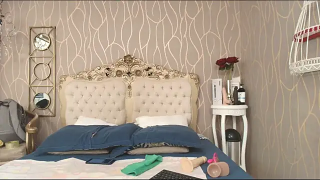 katybrownss online show from 09-29-25, 03:13