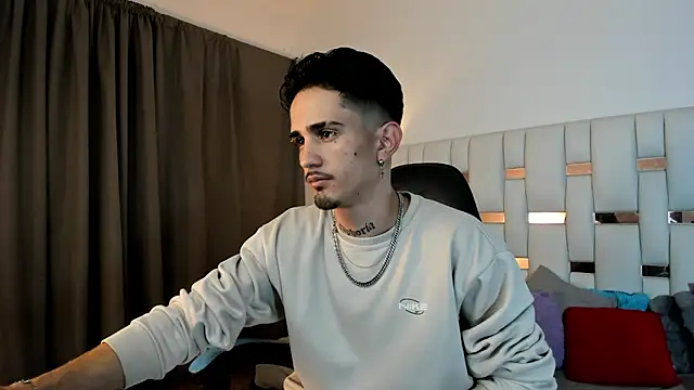 nextboywell1 online show from 04-01-26, 03:08