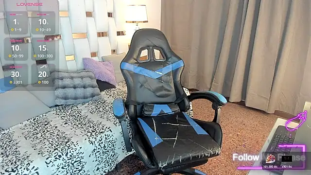 nextboywell1 online show from 03-17-26, 03:20