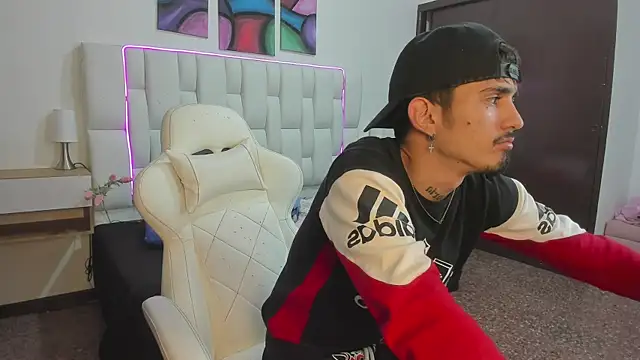 nextboywell1 online show from 03-30-26, 03:08