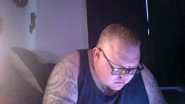 Snapshot of GingerSnap4444 chatting on 05-24-26, 05:13 GingerSnap4444 online show from 05-24-26, 05:13