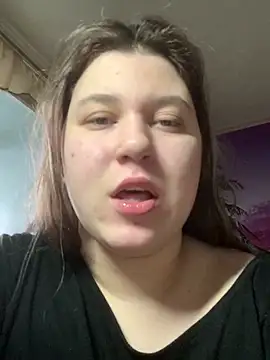 Kemeli008 online show from 10-28-25, 11:20