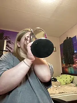 Kemeli008 online show from 09-17-25, 05:48