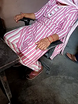 SIMRANSONU26 online show from 04-15-26, 07:47