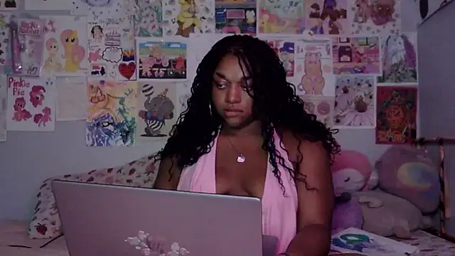 XKimmyGreen online show from 06-25-26, 04:54