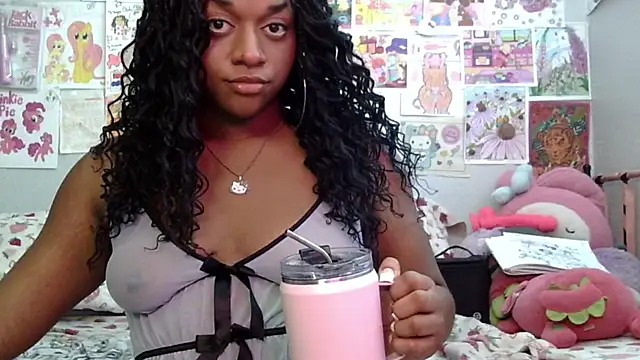 XKimmyGreen online show from 06-20-26, 12:59