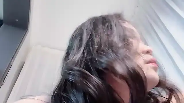 B-Yaya online show from 04-22-26, 02:24