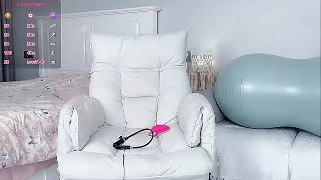 Snapshot of B-Yaya chatting on 10-01-25, 03:49 B-Yaya online show from 10-01-25, 03:49