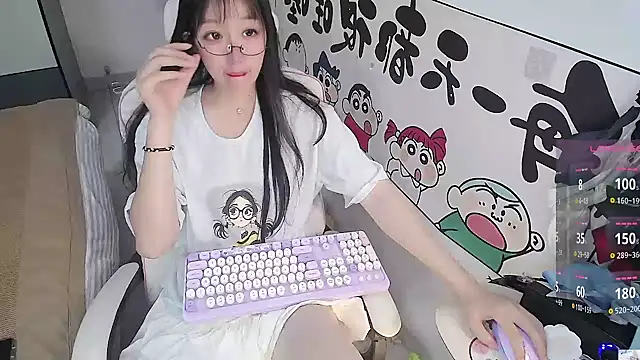 Angela-AMY online show from 06-10-26, 04:03