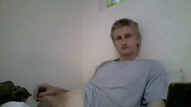 Snapshot of tcute0 chatting on 07-20-26, 06:54 tcute0 online show from 07-20-26, 06:54