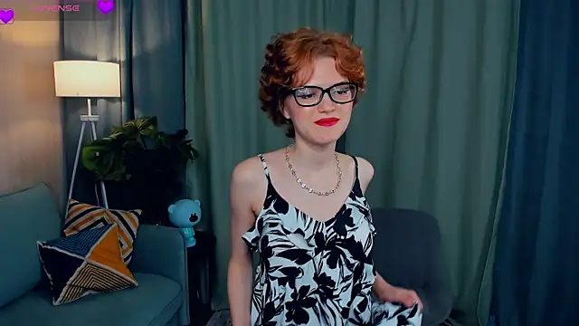 Snapshot of EdlinGathright chatting on 09-15-25, 04:57 EdlinGathright online show from 09-15-25, 04:57