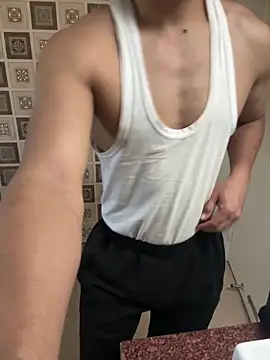 Snapshot of Atngt_69 chatting on 12-16-25, 05:00 Atngt 69 online show from 12-16-25, 05:00