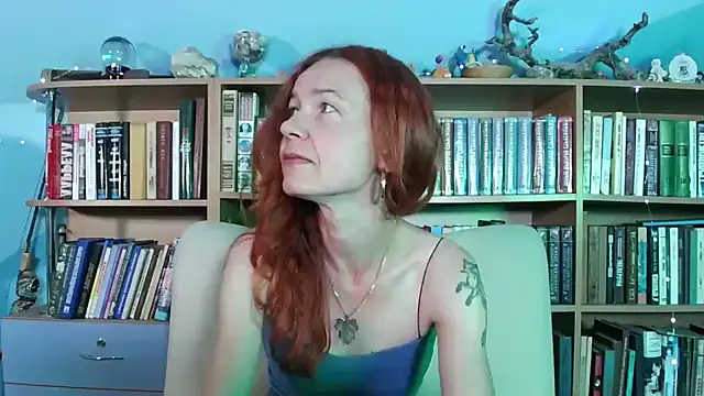 Foxilady357 online show from 06-20-26, 02:22