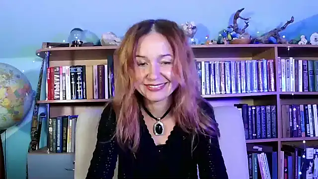 Foxilady357 online show from 10-31-25, 03:19