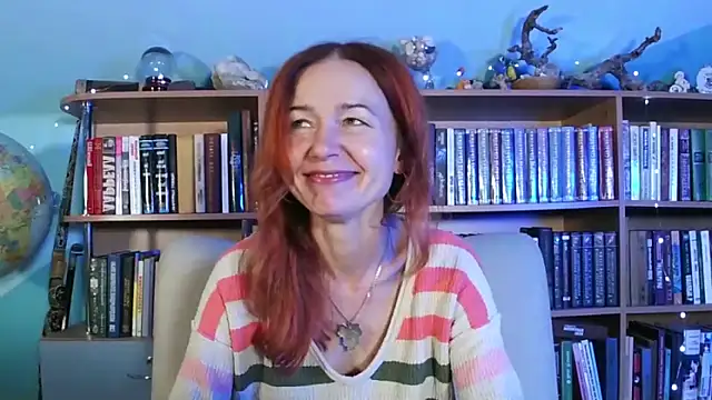 Foxilady357 online show from 11-11-25, 01:50