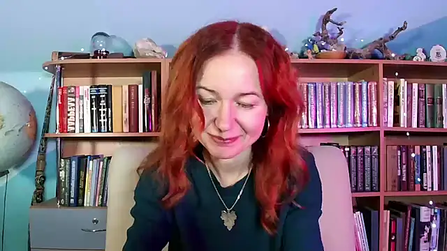 Foxilady357 online show from 12-16-25, 01:48