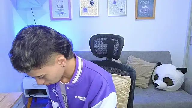 yulian vasquez online show from 11-27-25, 12:16