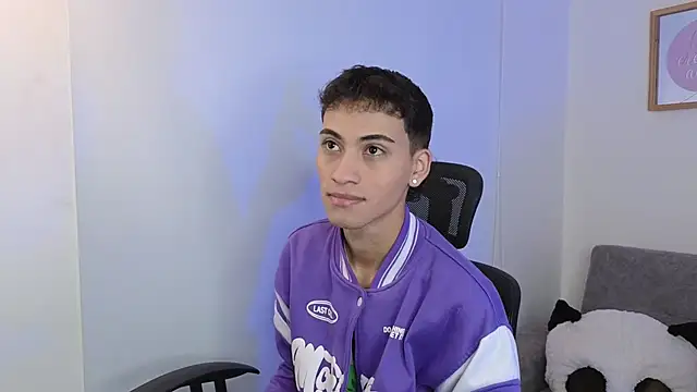 yulian vasquez online show from 09-23-25, 12:23