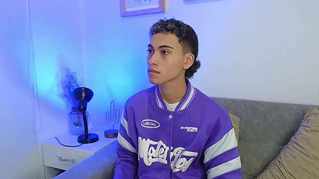 yulian vasquez online show from 12-01-25, 12:28