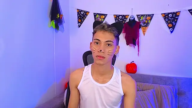 yulian vasquez online show from 10-31-25, 12:35