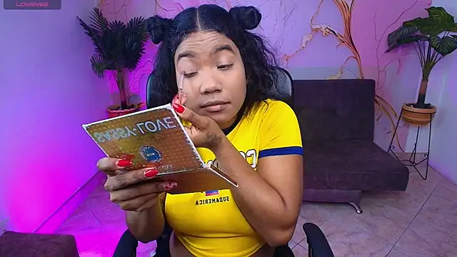 sharlottxl online show from 03-24-26, 03:39