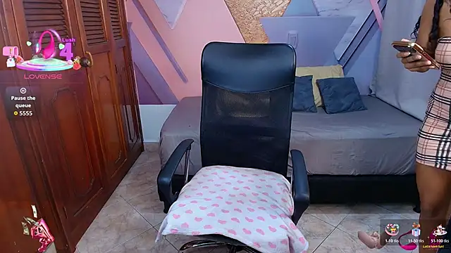 sharlottxl online show from 12-03-25, 12:44