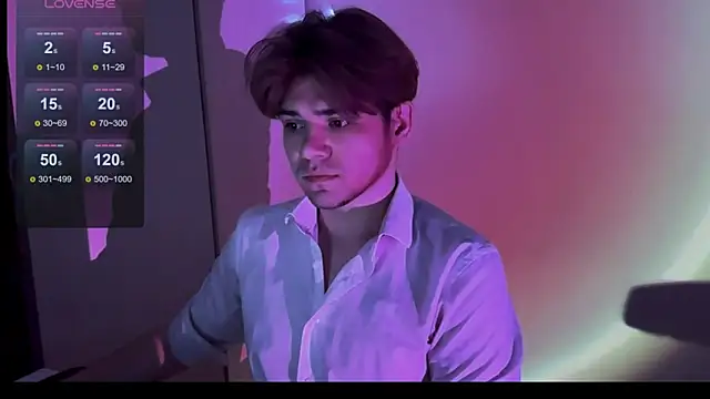 Snapshot of 1RobertTT chatting on 09-09-25, 08:29 1RobertTT online show from 09-09-25, 08:29