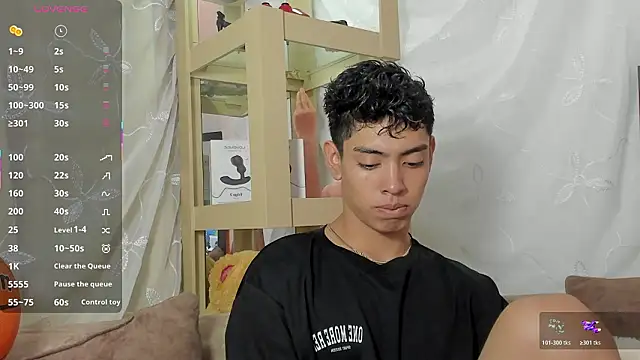 LoganTwink18 online show from 03-29-26, 03:02