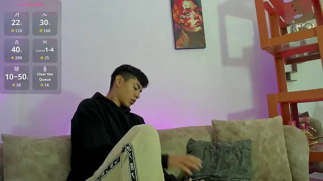 LoganTwink18 online show from 11-18-25, 12:30