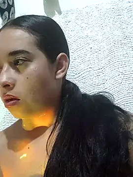 Valenn fernandez online show from 04-13-26, 11:09