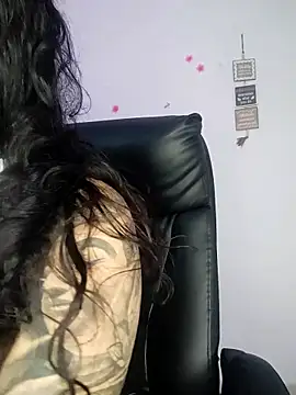 Valenn fernandez online show from 06-28-26, 11:11