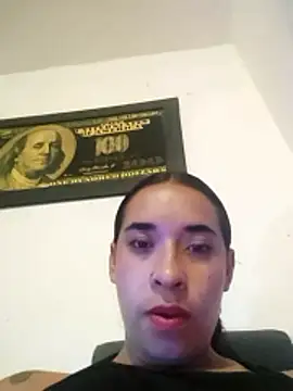 Snapshot of Valenn_fernandez chatting on 04-23-26, 03:57 Valenn fernandez online show from 04-23-26, 03:57
