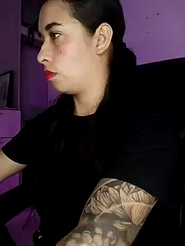 Valenn fernandez online show from 06-26-26, 10:04