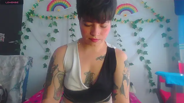 Mitsuha gate online show from 12-21-25, 03:25