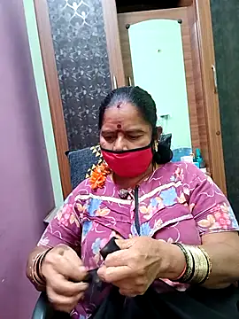 amuthasree online show from 10-18-25, 04:47