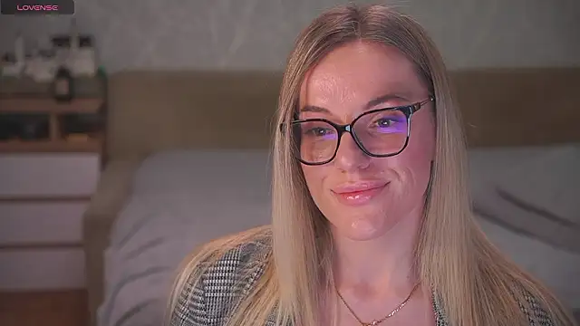 Vanille Mystery online show from 03-25-26, 10:19