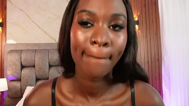 More Hott online show from 10-30-25, 03:20