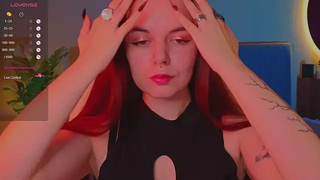 BellaDevile  online show from 10-10-25, 07:42