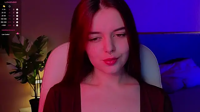 BellaDevile  online show from 10-03-25, 07:43