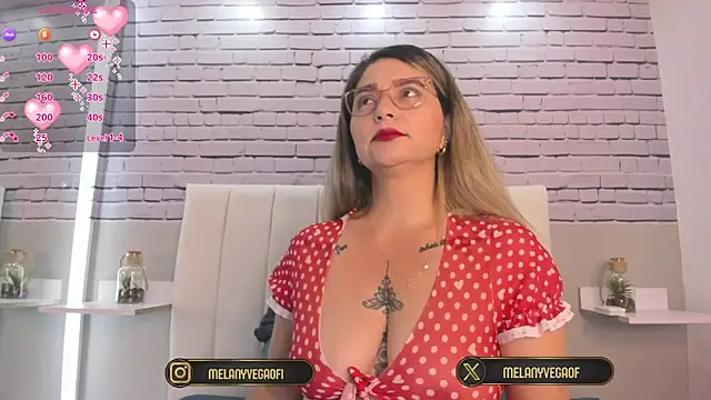 MelanyVegas online show from 11-27-25, 08:26