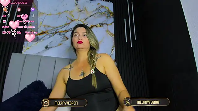 MelanyVegas online show from 12-17-25, 09:36