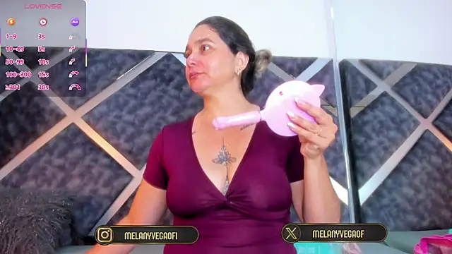 Snapshot of MelanyVegas chatting on 02-28-26, 08:14 MelanyVegas online show from 02-28-26, 08:14