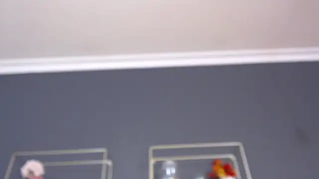 FiorellaRains online show from 04-04-26, 12:34