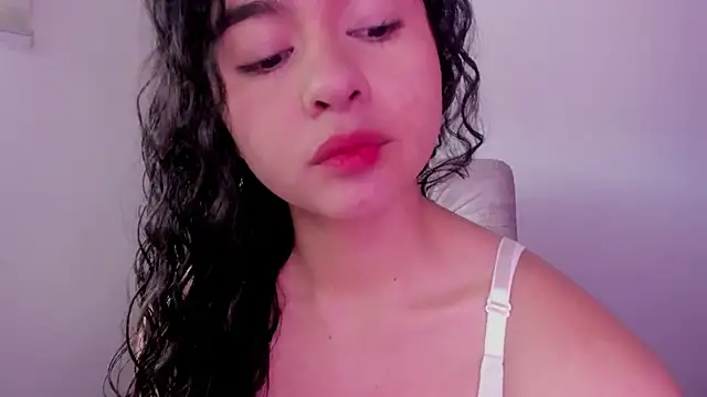 Arianna Jannes online show from 11-23-25, 05:01