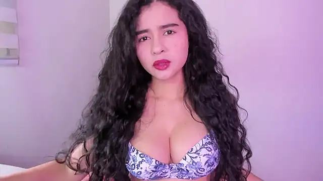 Arianna Jannes online show from 06-24-26, 06:17