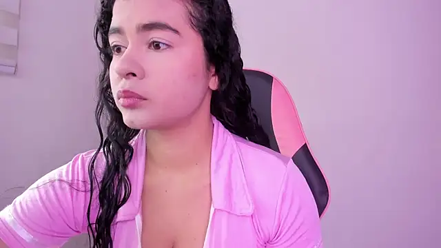 Arianna Jannes online show from 03-06-26, 04:24