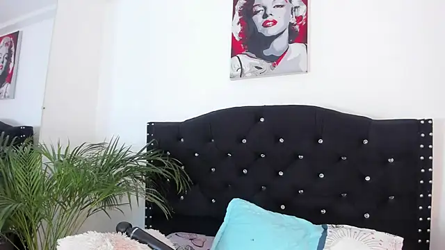 abby jones2 online show from 04-28-26, 03:00