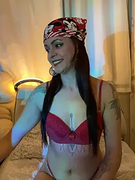Snapshot of TayllorSweet_ chatting on 06-20-26, 02:05 TayllorSweet online show from 06-20-26, 02:05